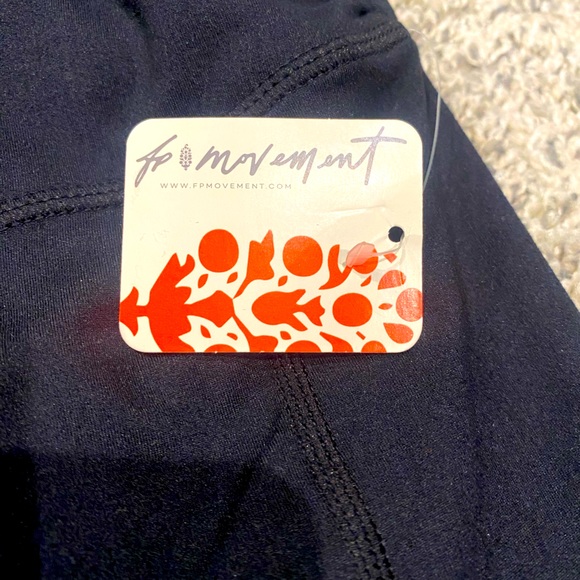 NWT free people movement Breathe Deeper leggings - Picture 8 of 11